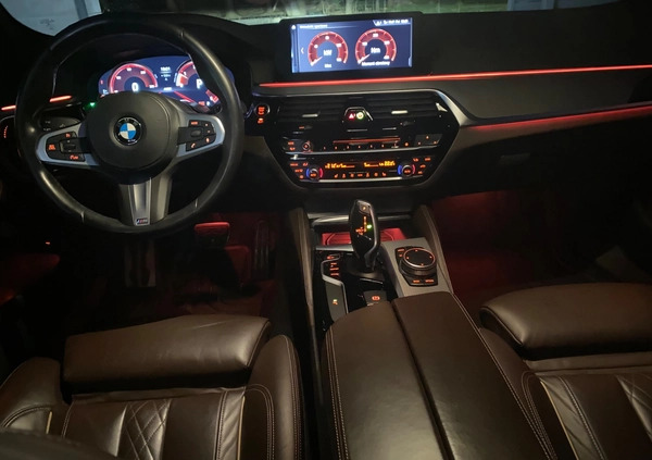 BMW Seria 5 cena 129900 przebieg: 176000, rok produkcji 2018 z Libiąż małe 352